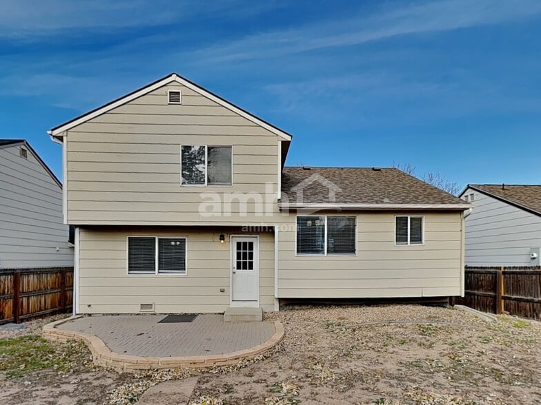 Building Photo - 14592 E 52nd Ave