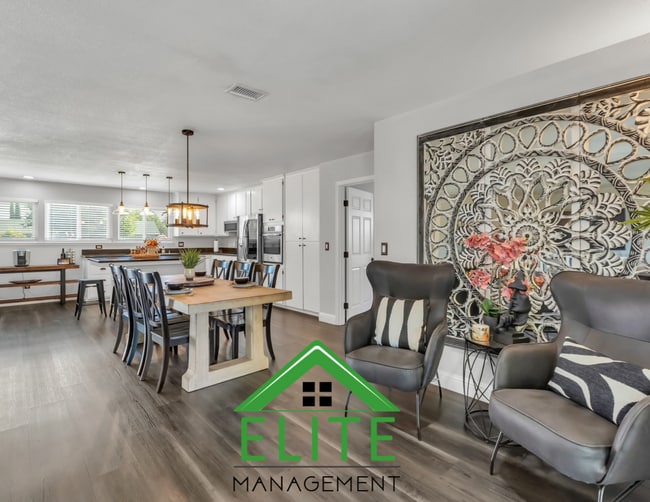 Building Photo - A Beautifully Maintained 3-Bedroom Home in...