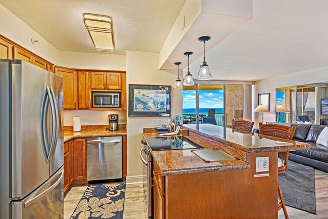 Building Photo - 4365 Lower Honoapiilani Rd