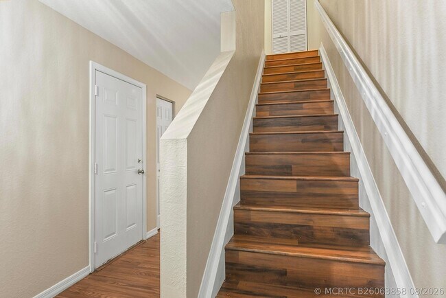 Building Photo - 2205 Marshfield Ct
