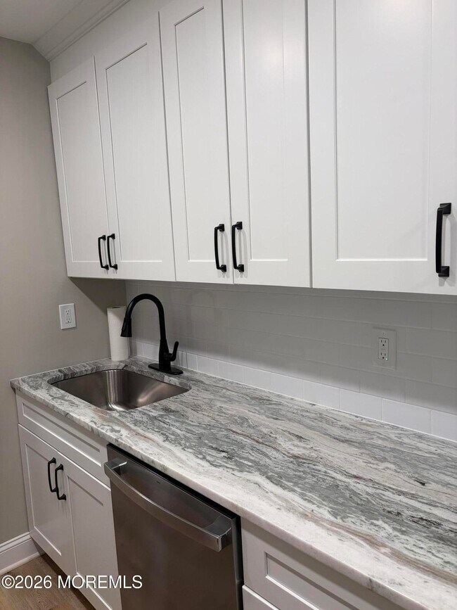 Building Photo - 204 Covered Bridge Blvd