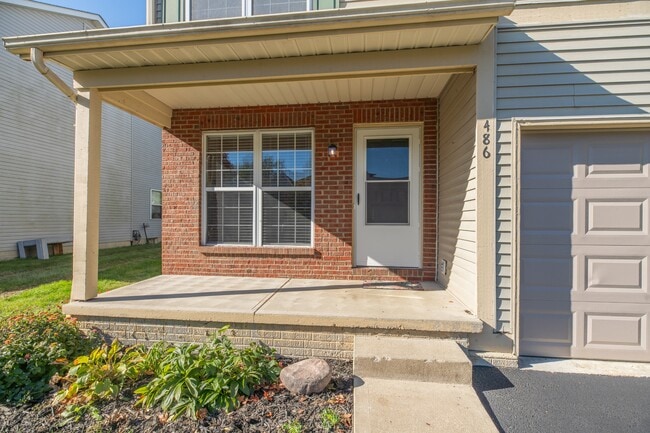 Building Photo - 484-486 Applegate Ln