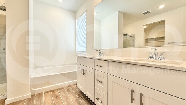 Building Photo - 141 N 175th Ave