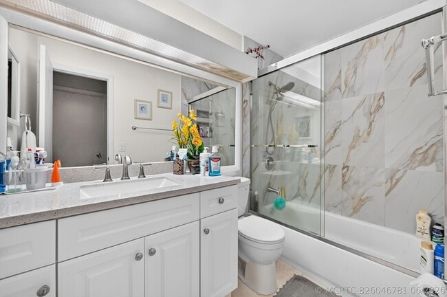 Building Photo - 4587 Carambola Cir S