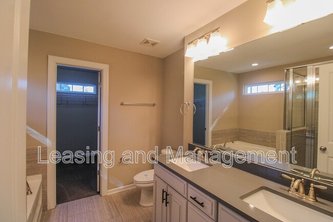 Building Photo - 1149 Sumner Ave