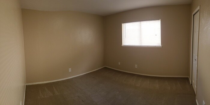 Building Photo - 2901 Robin Hill Ln