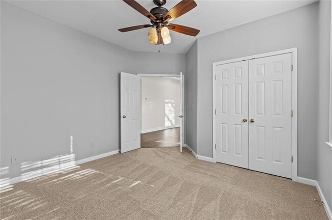 Building Photo - 4831 Edinburgh Dr