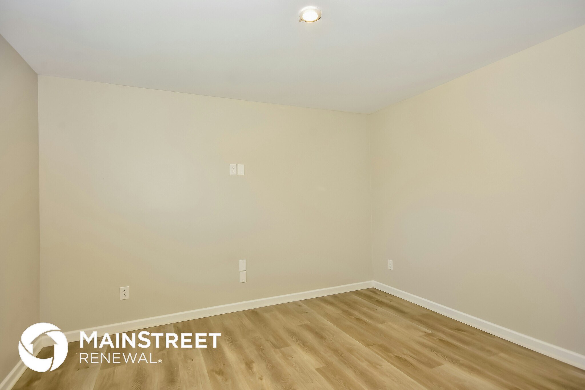 Building Photo - 556 Goodman Dr