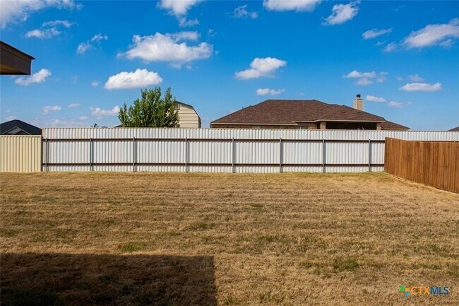 Building Photo - 2509 Meadow Lark Dr