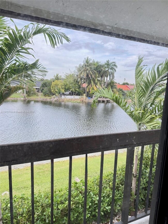 Building Photo - 1271 SW 124th Ct