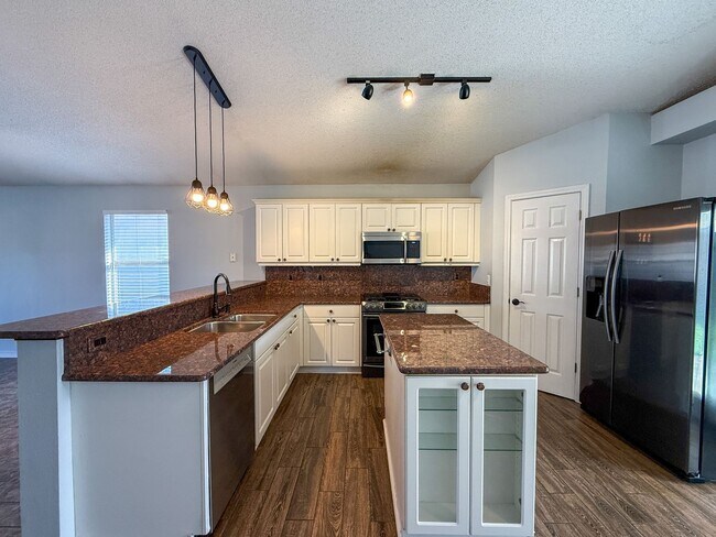 Building Photo - 4118 Spinnaker Pl