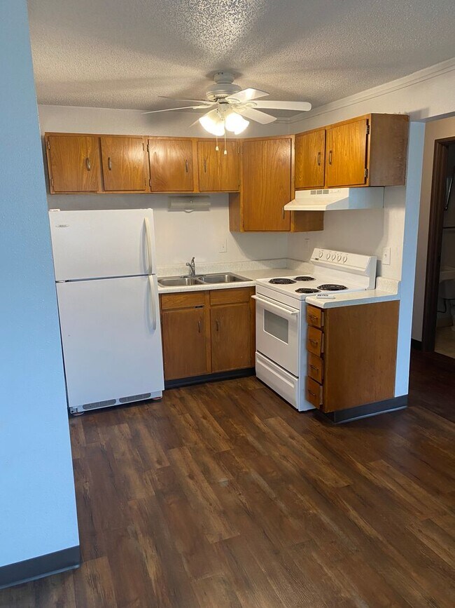 Building Photo - 55 1st St N