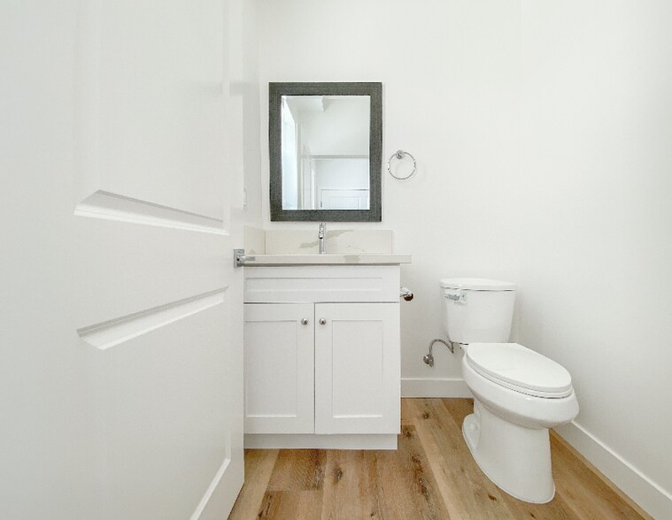 Building Photo - 6754 W 86th Pl