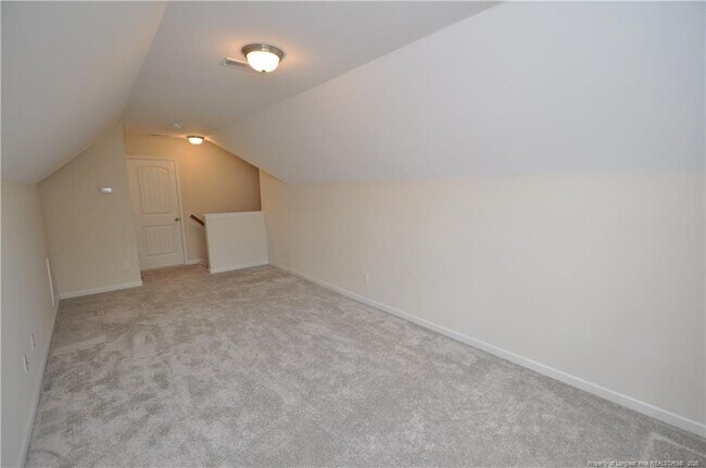 Building Photo - 84 Fairview St