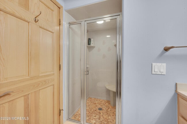 Building Photo - 15 E Tuna Way