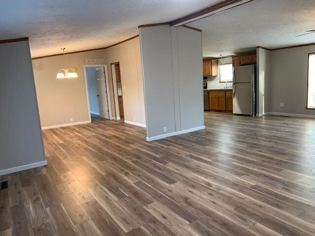 Building Photo - 888 Schaper Rd