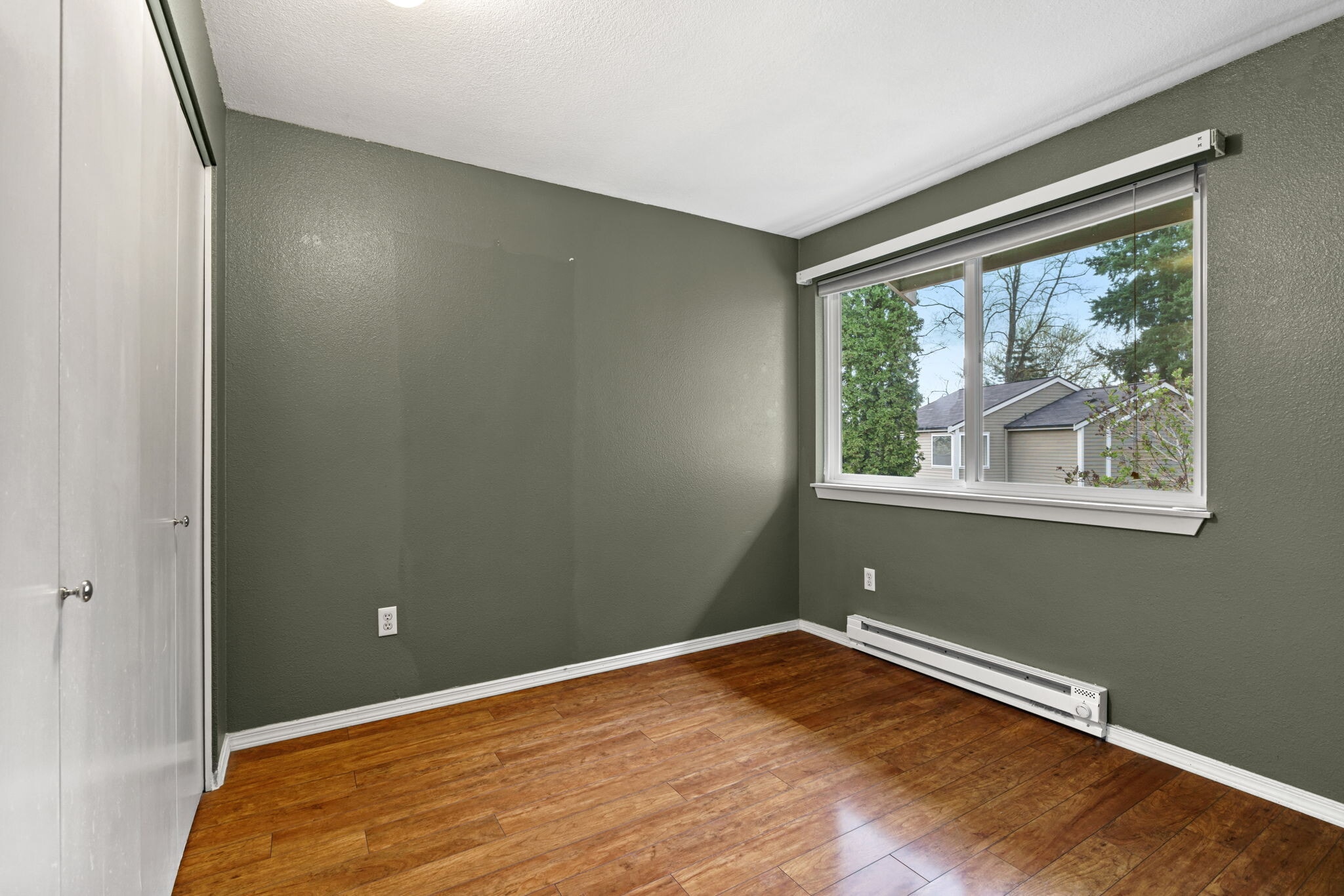 Building Photo - 10132 NE 115th Ln