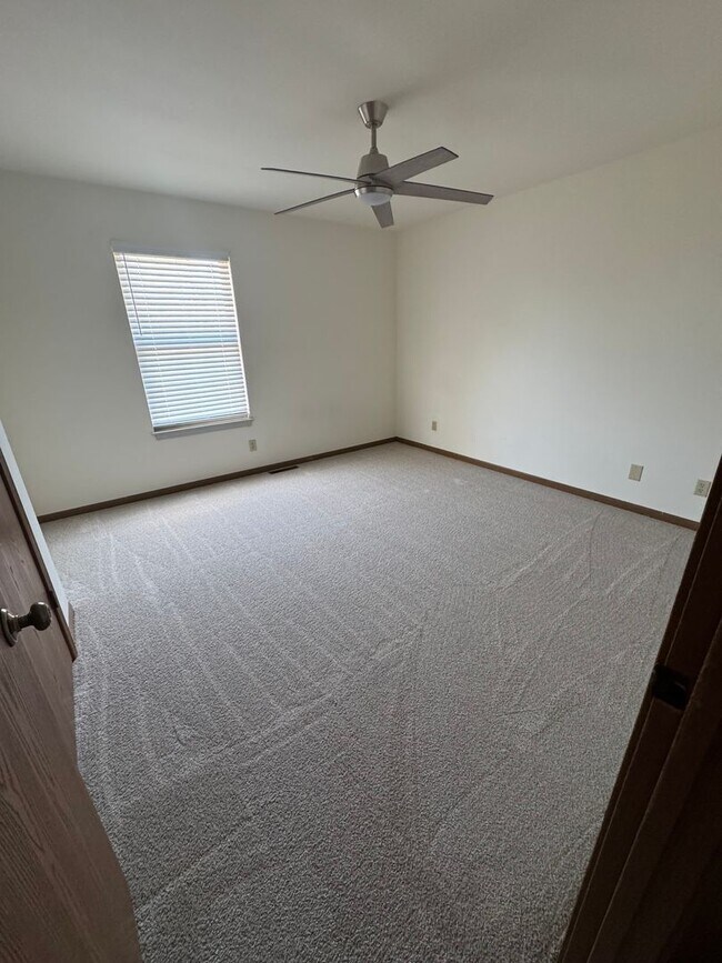 Building Photo - 1605 Spiros Dr
