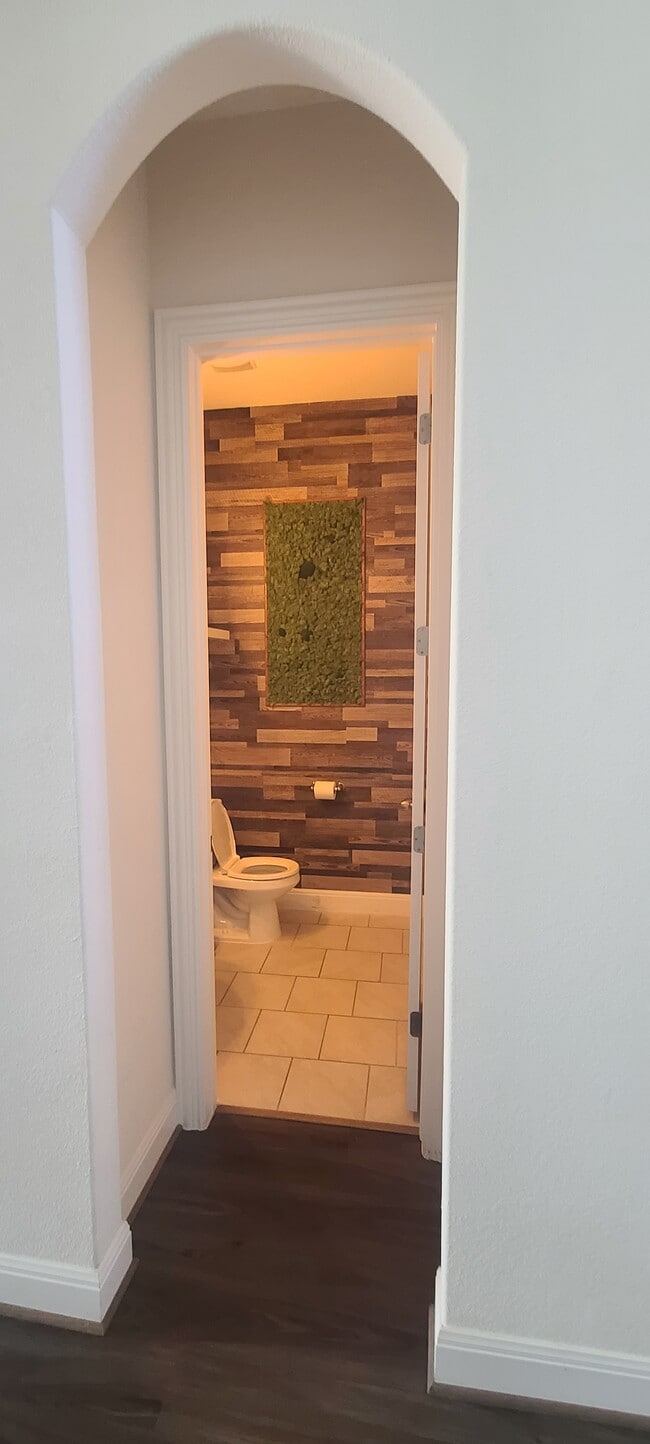 Building Photo - 5801 Antioch Cv