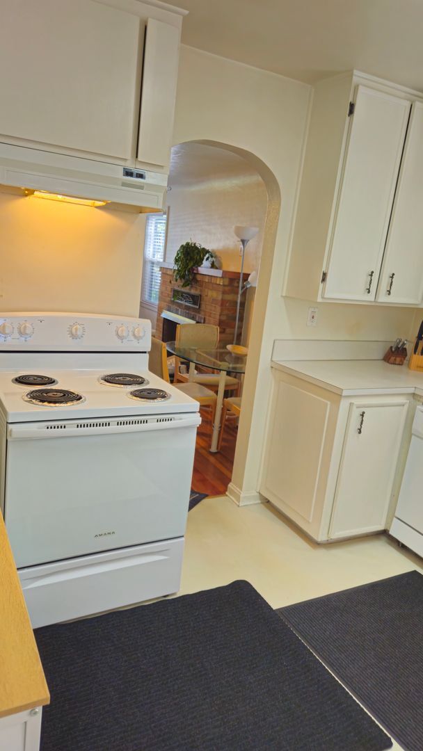 Building Photo - BG Properties, L.L.C.