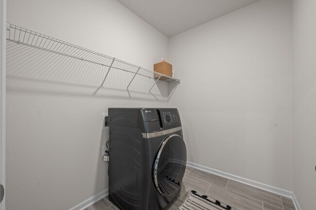 Building Photo - 5016 Cinnamon Run