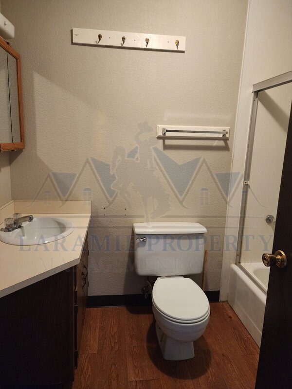 Building Photo - 871 N 8th St