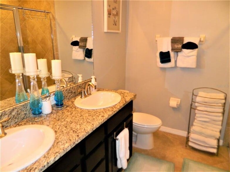 Master Bathroom - 6413 Boxgrove Dr