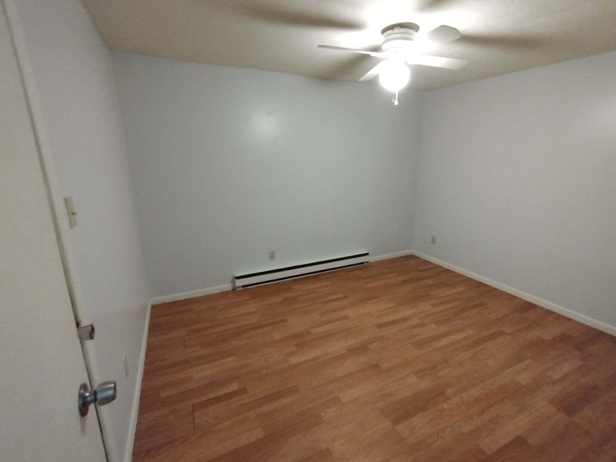 bedroom #1 - 35 S Salem-Warren Rd