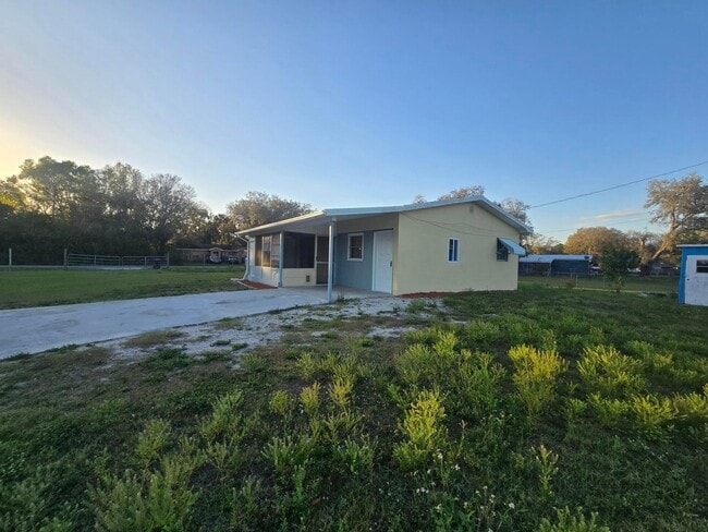 Building Photo - 3751 NW 36th St