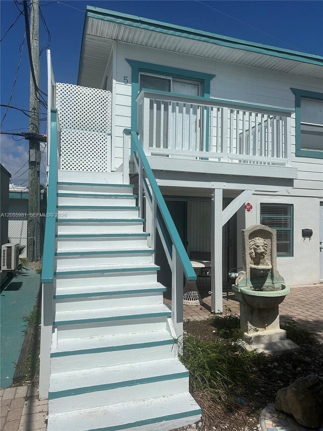 Building Photo - 4249 Bougainvilla Dr