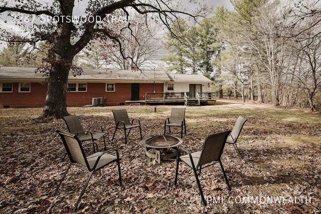 Building Photo - 2287 Spotswood Trail