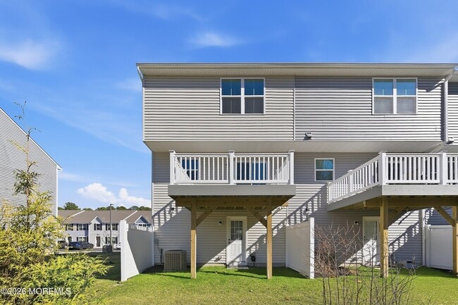 Building Photo - 604 Cyprus Ct