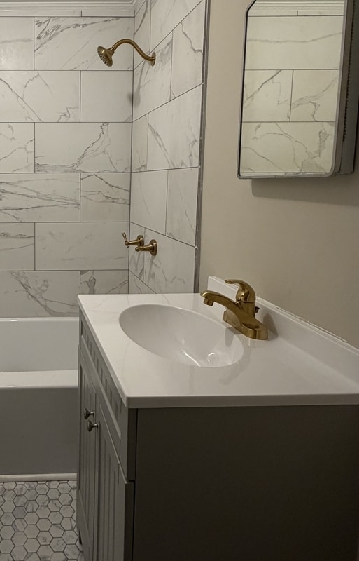 Building Photo - 1470 Hilltop St