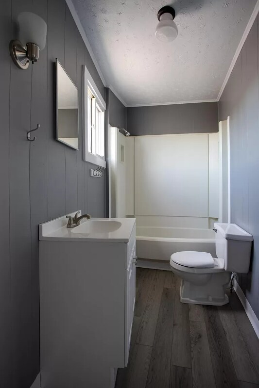 Building Photo - 3581 Robert C Byrd Dr