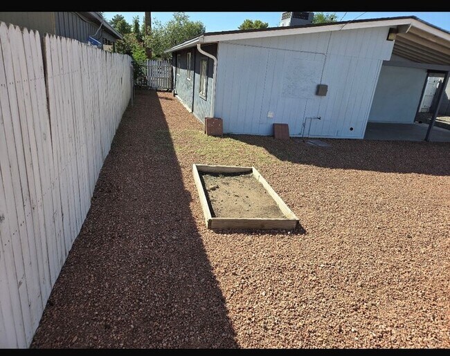 Building Photo - Great Home in Arcadia Light - Price Reduced