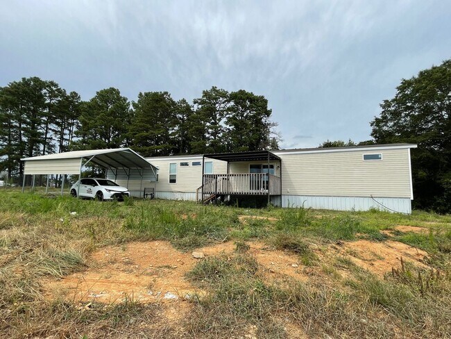 Building Photo - 3 BED, 2 BATH MOBILE HOME LOCATED IN THE DENTON AREA! $1,250 MONTH, $1,250 DEPOSIT.