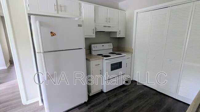 Building Photo - 1459 N Diane Ct