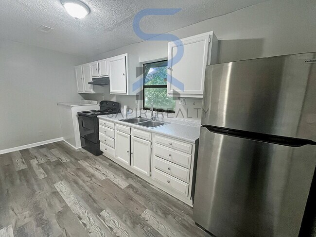 Building Photo - 2262 Jernigan Dr SE