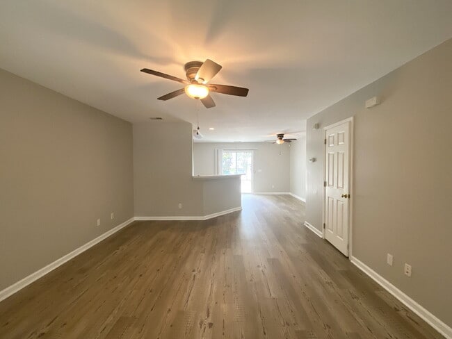 Building Photo - Mill Creek Townhome for Rent!