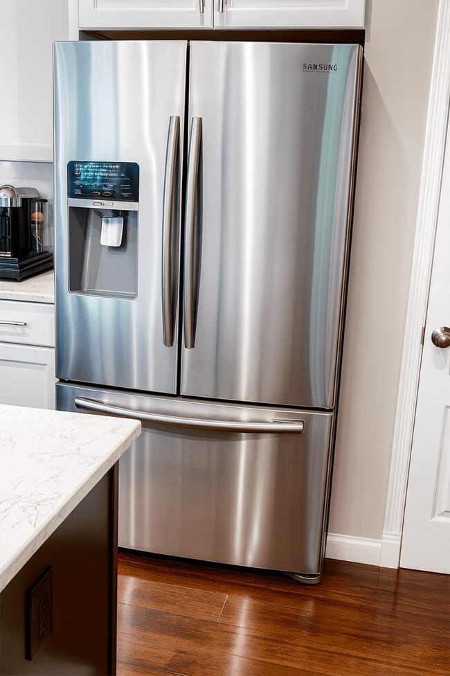 Building Photo - 2568 Racher Dr