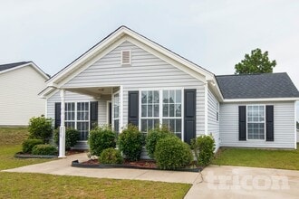 Building Photo - 255 Legend Oaks Dr