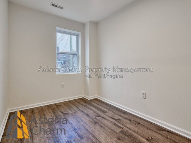 Building Photo - 203 Chestnut St