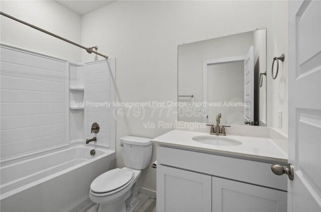 Building Photo - 4801 W Triangle St