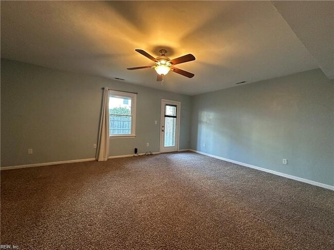 Building Photo - 1522 Brenland Cir