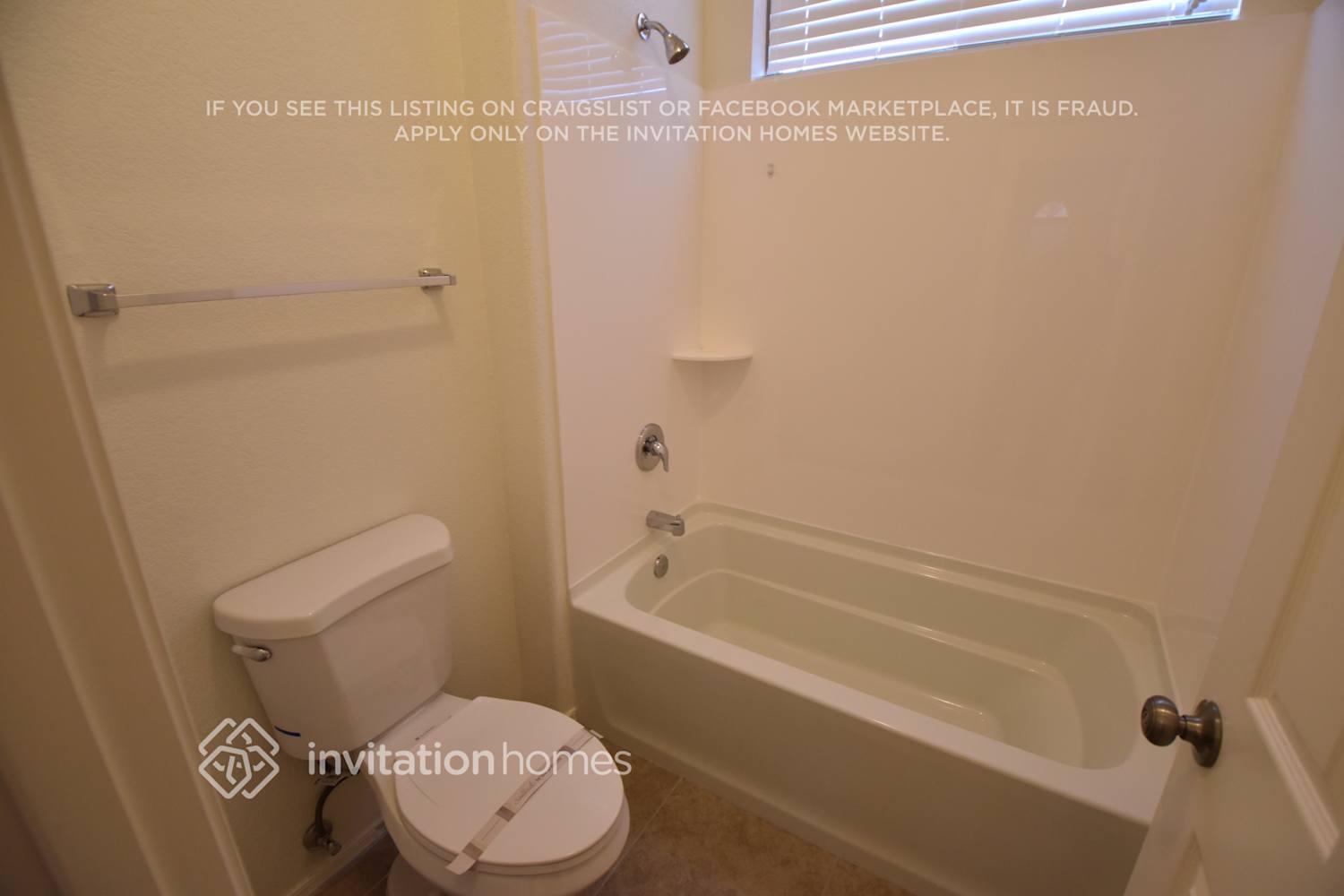 Building Photo - 4162 S Ponderosa Dr