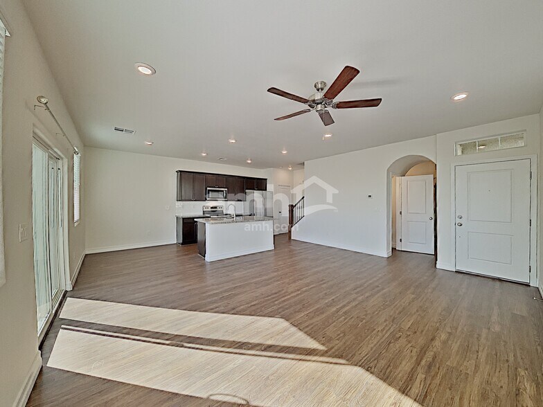 Building Photo - 4702 Tree Swing St