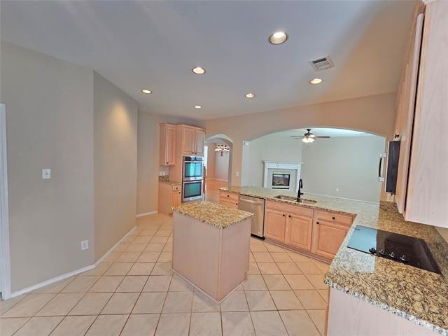 Building Photo - 625 Manchester Dr