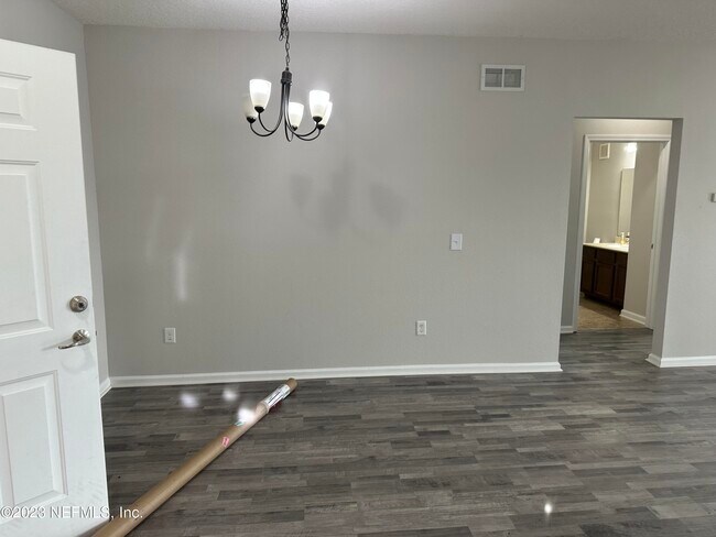 Building Photo - 4908 Key Lime Dr