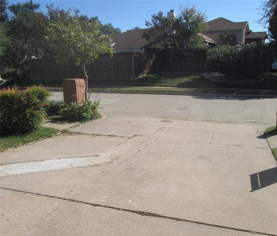 Building Photo - 1305 Berkeley Ct