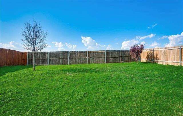 Building Photo - 2100 Pine Knoll Way